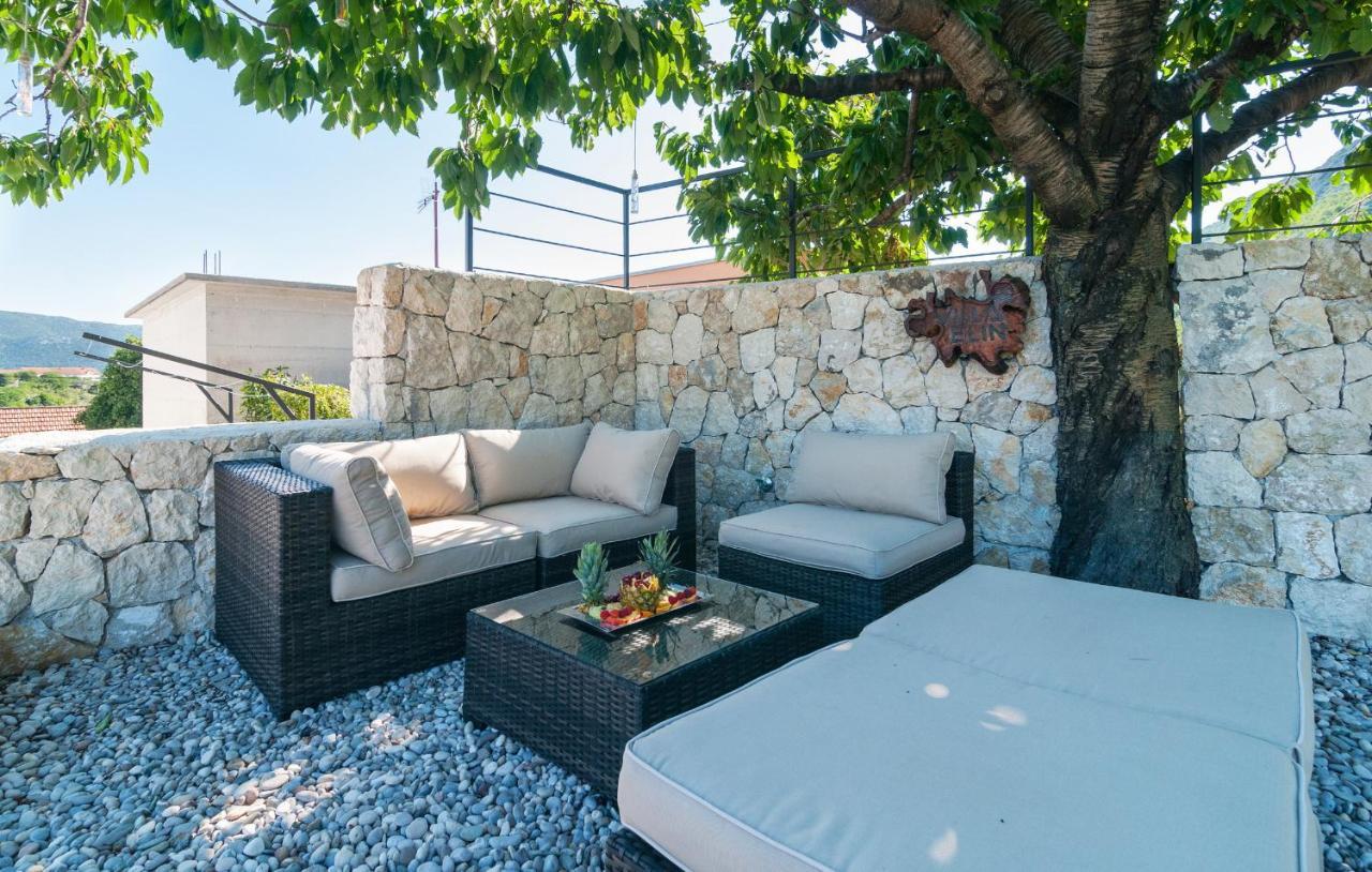 Villa Elin Seoca Exterior photo